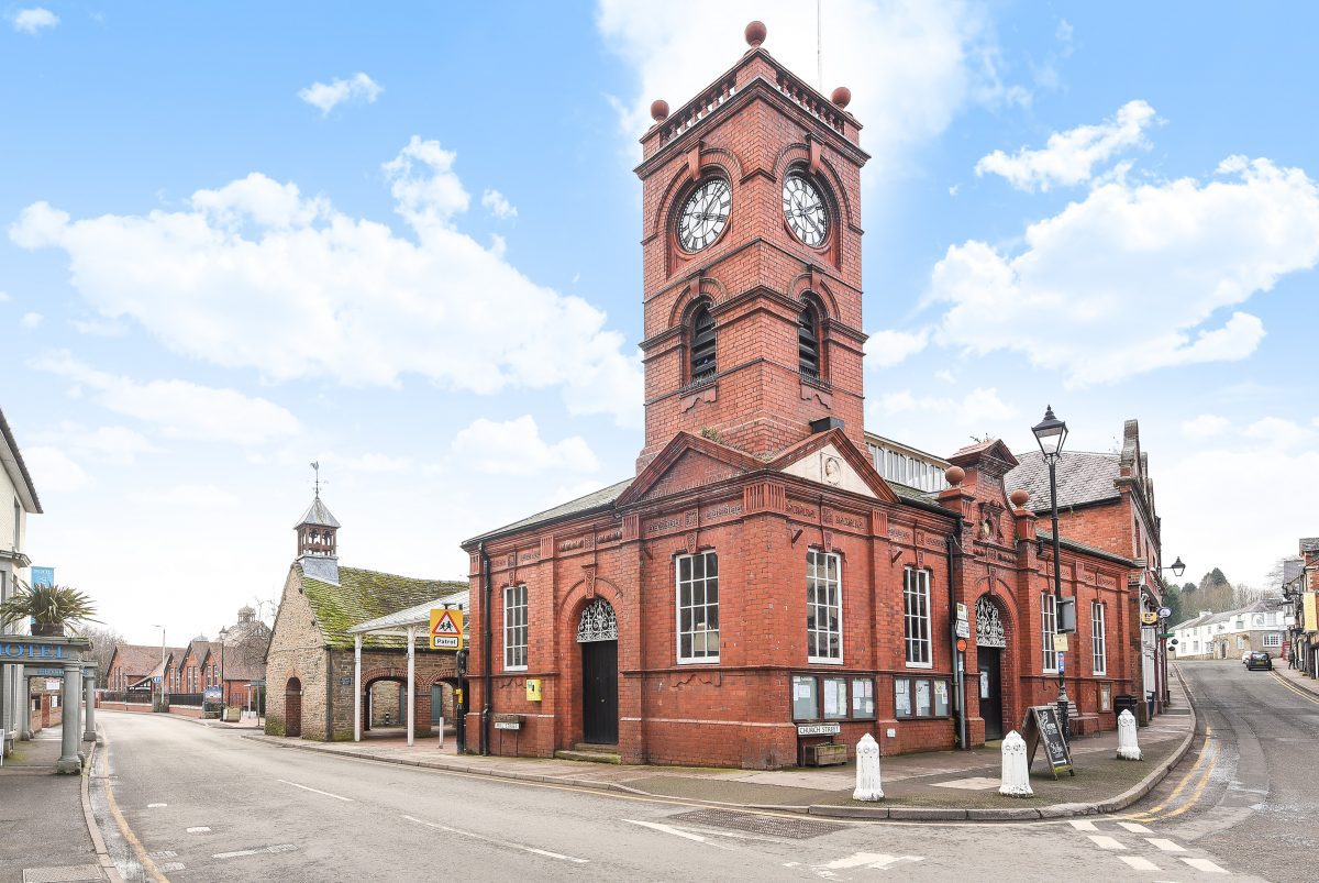 Estate Agents in Kington Chancellors